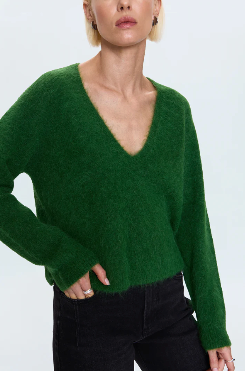 Kit v-neck long sleeved pullover sweater - winter green