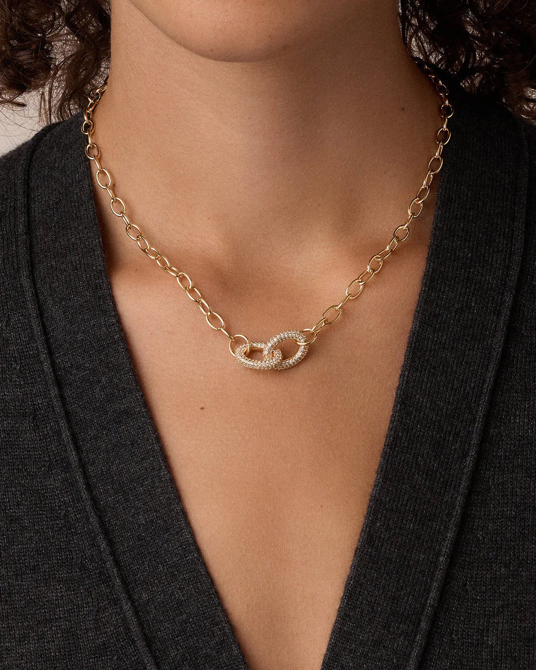 Lou shimmer interlocking necklace - gold