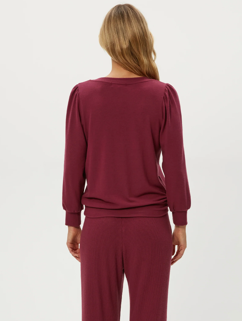 Gabriella V-neck top - garnet