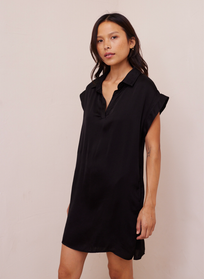 Cap sleeve v-neck dress - black