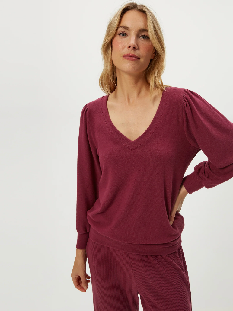 Gabriella V-neck top - garnet