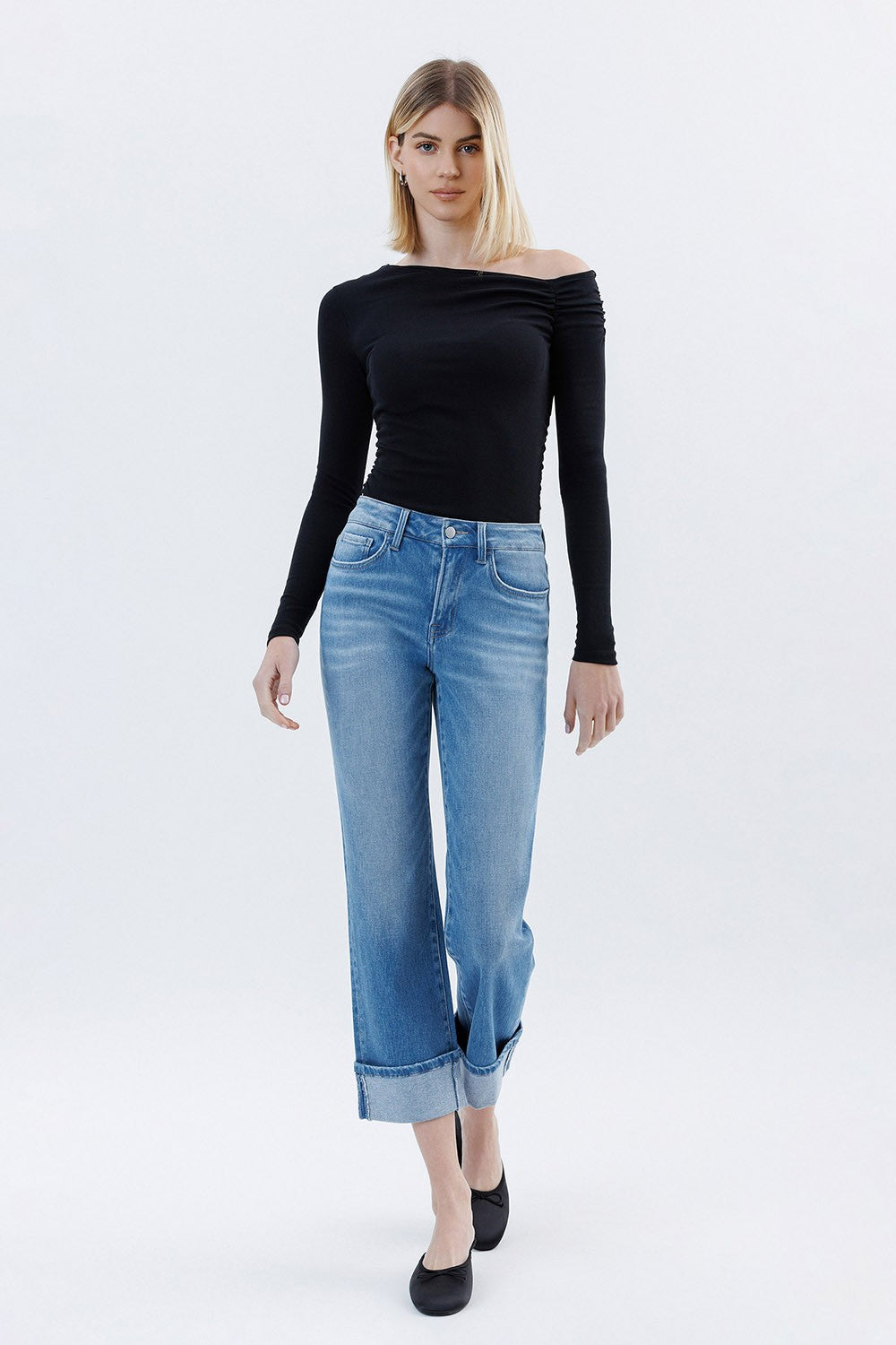F6093 - High Rise Cuffed Crop Straight Jeans - instinctively
