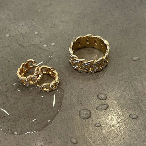 Anika chain huggie hoops - gold
