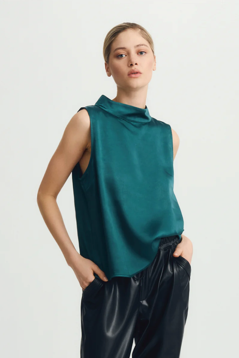 Leslie top - deep sea