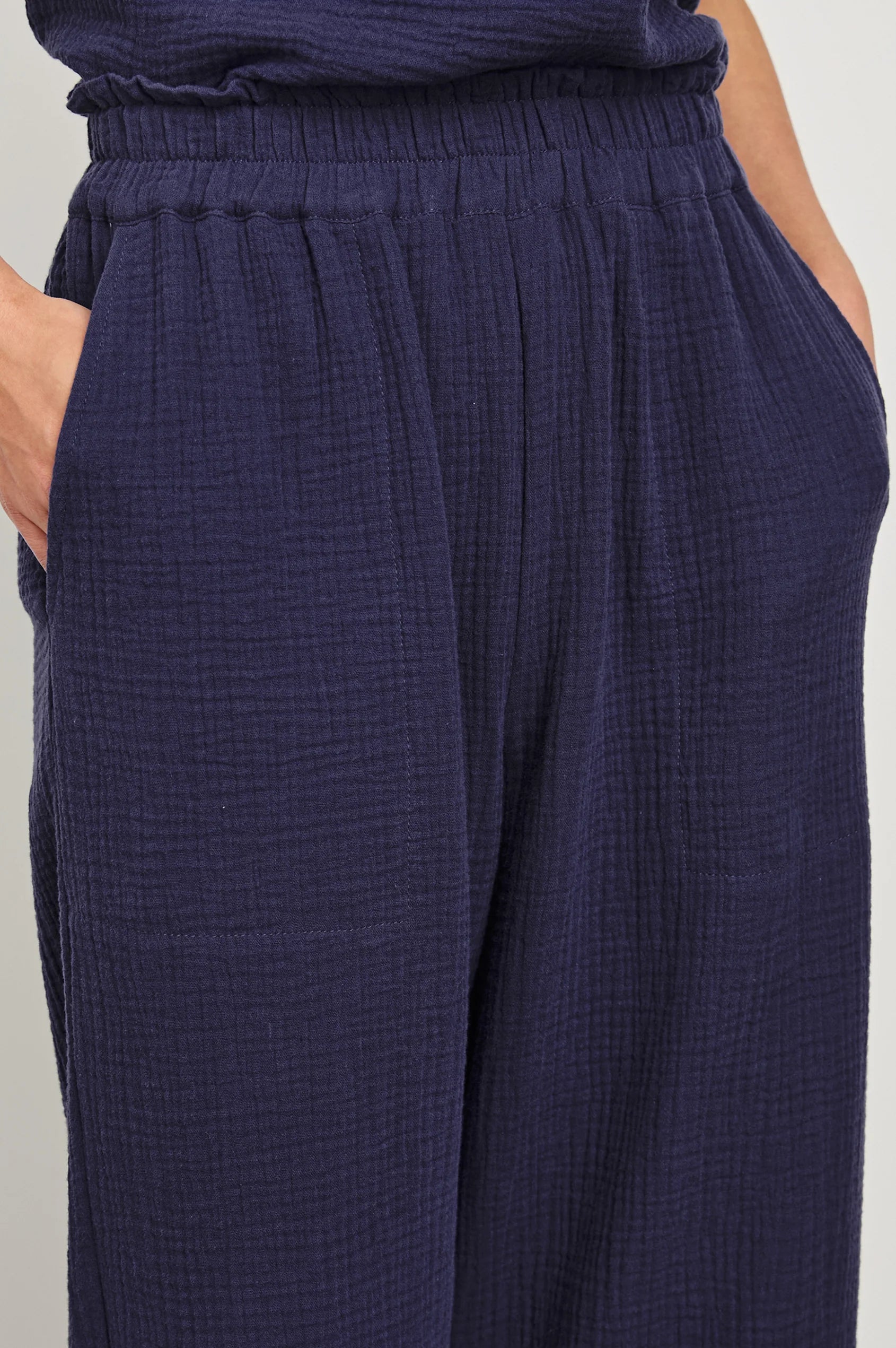 Leon crop pant - admiral blue