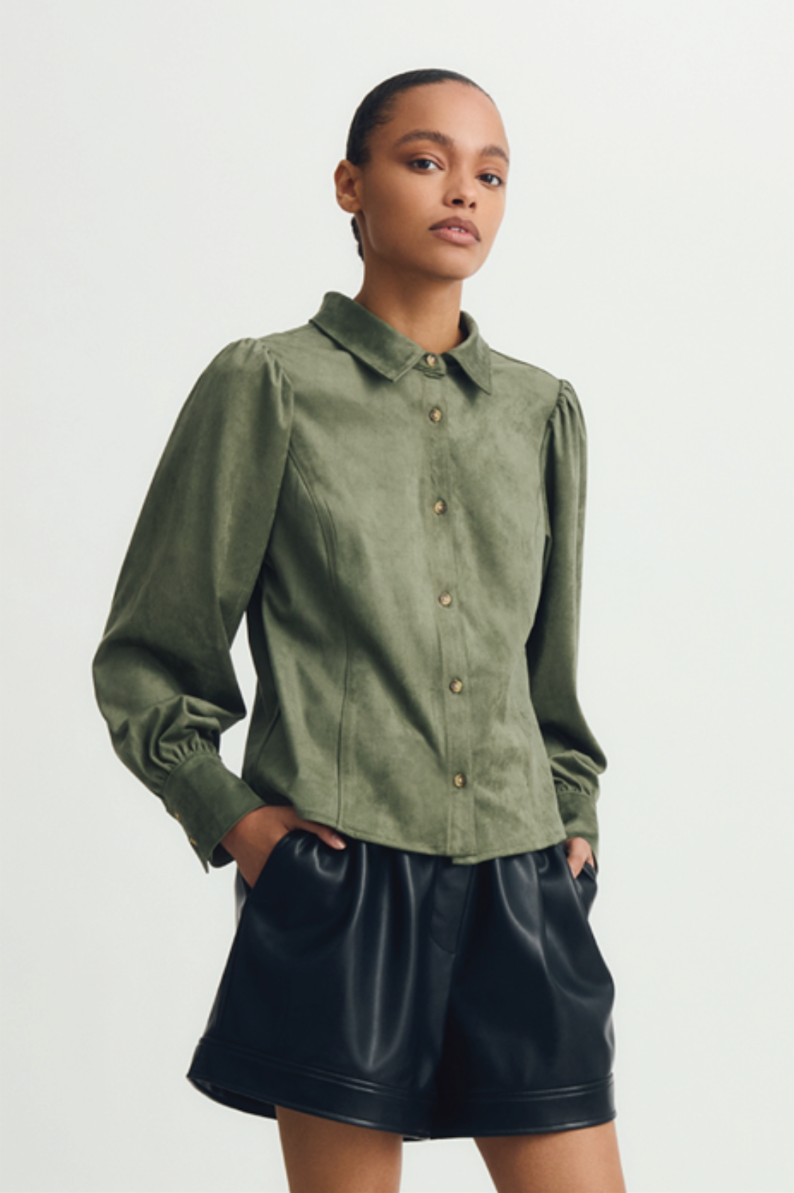 Tara faux suede blouse - green leaf