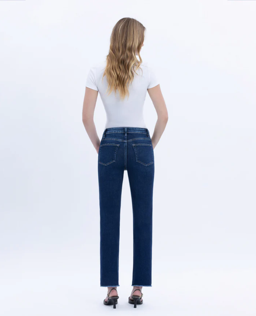 T5354 - Super High Rise Slim Straight Jeans - growing light