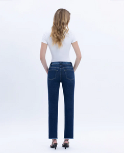 T5354 - Super High Rise Slim Straight Jeans - growing light