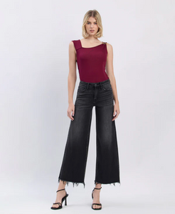 F5840 - Mid Rise Frayed Hem Ankle Wide Jeans - stylized