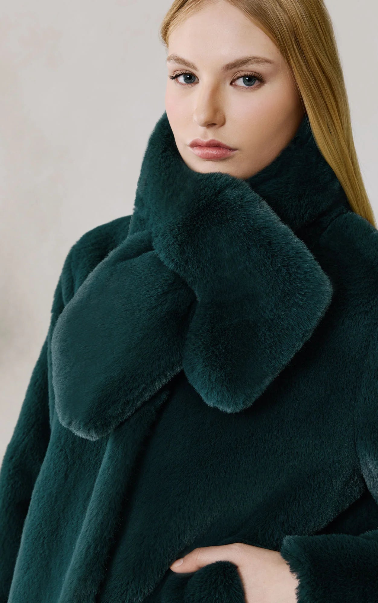 Kendell faux fur with scarf - midnight forest