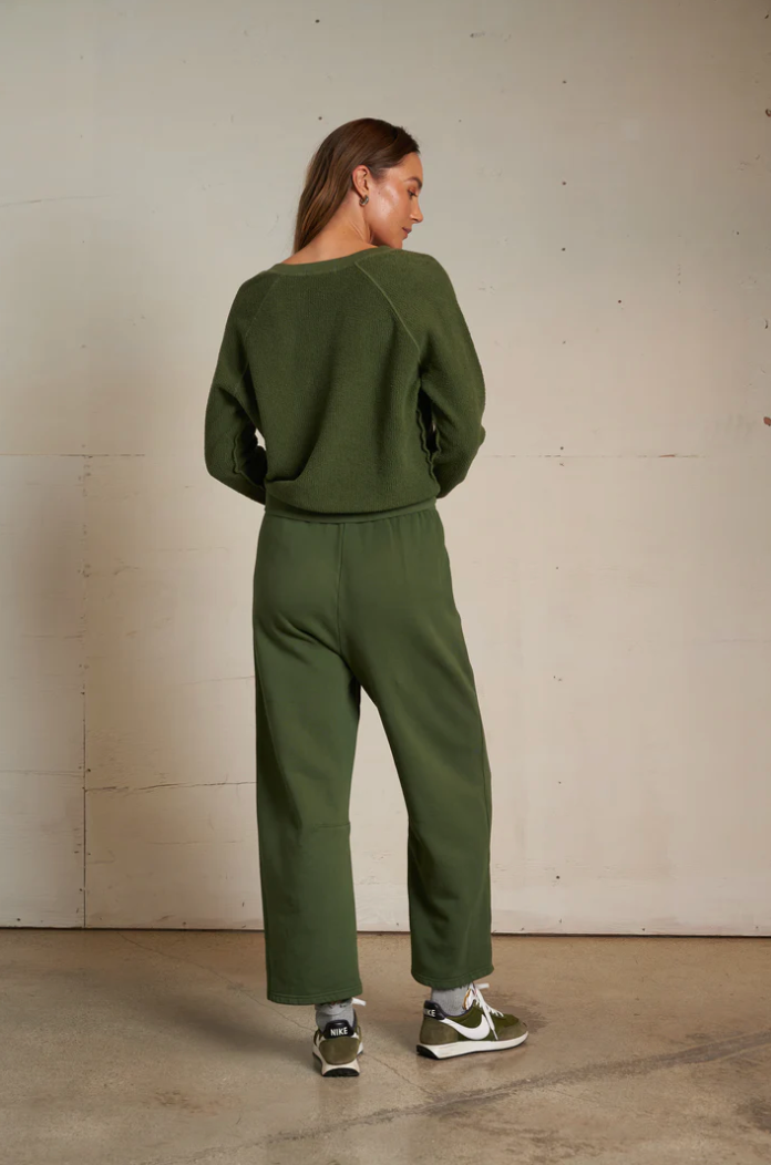 Zuri reverse fleece v-neck sweatshirt - fern green