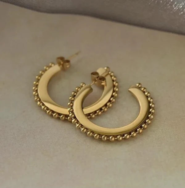 Jodie studded hoops - gold