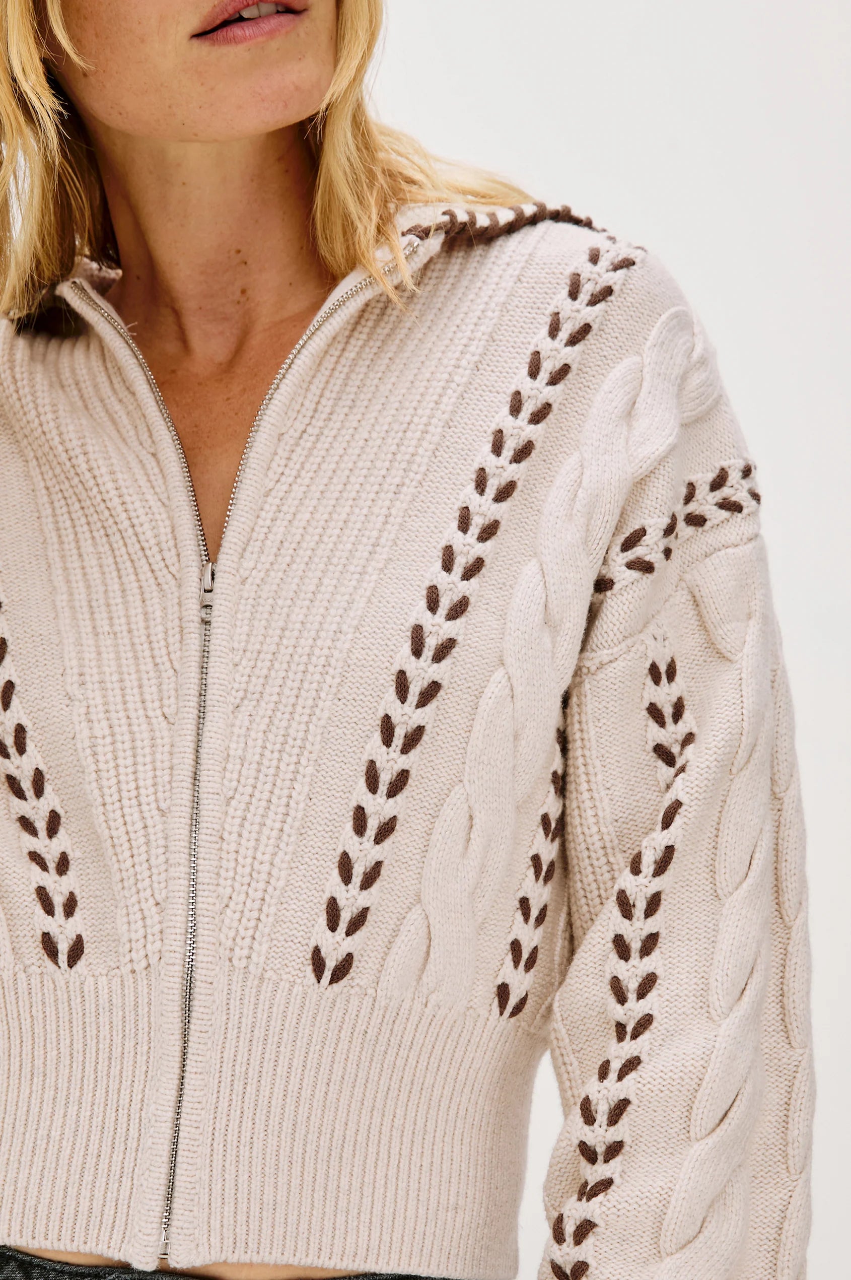 Lune sweater - oatmeal brown whip stitch