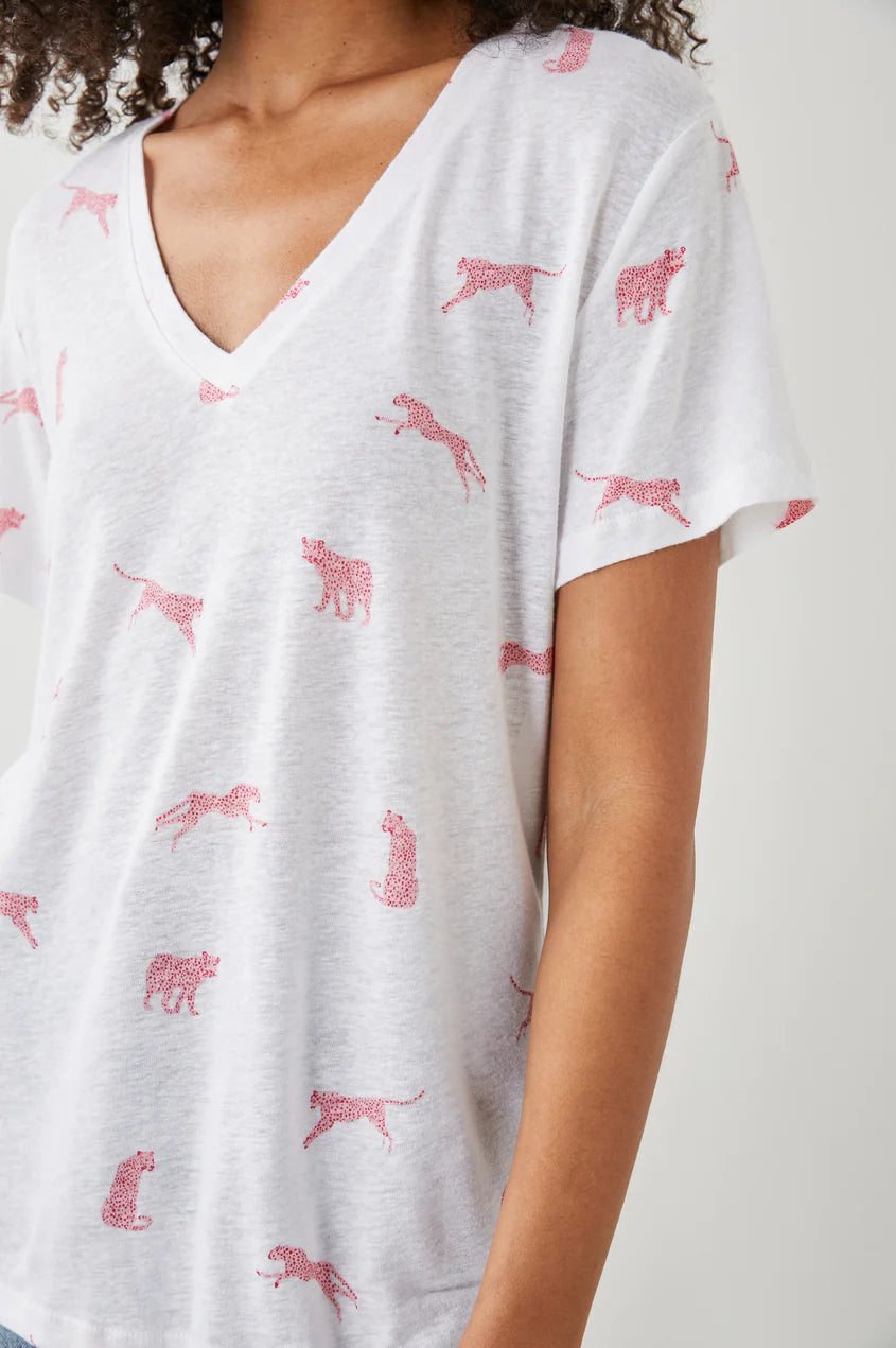 Cara v-neck tee - rose leopard