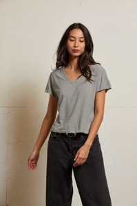Hendrix boxy v-neck tee - ivory / black stripe
