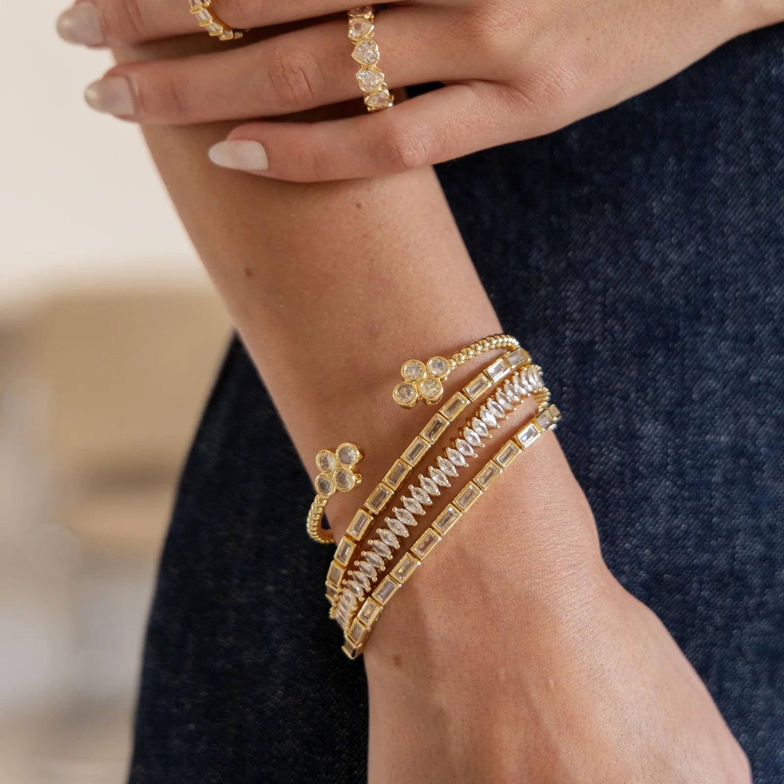 Oriana flower cuff - gold