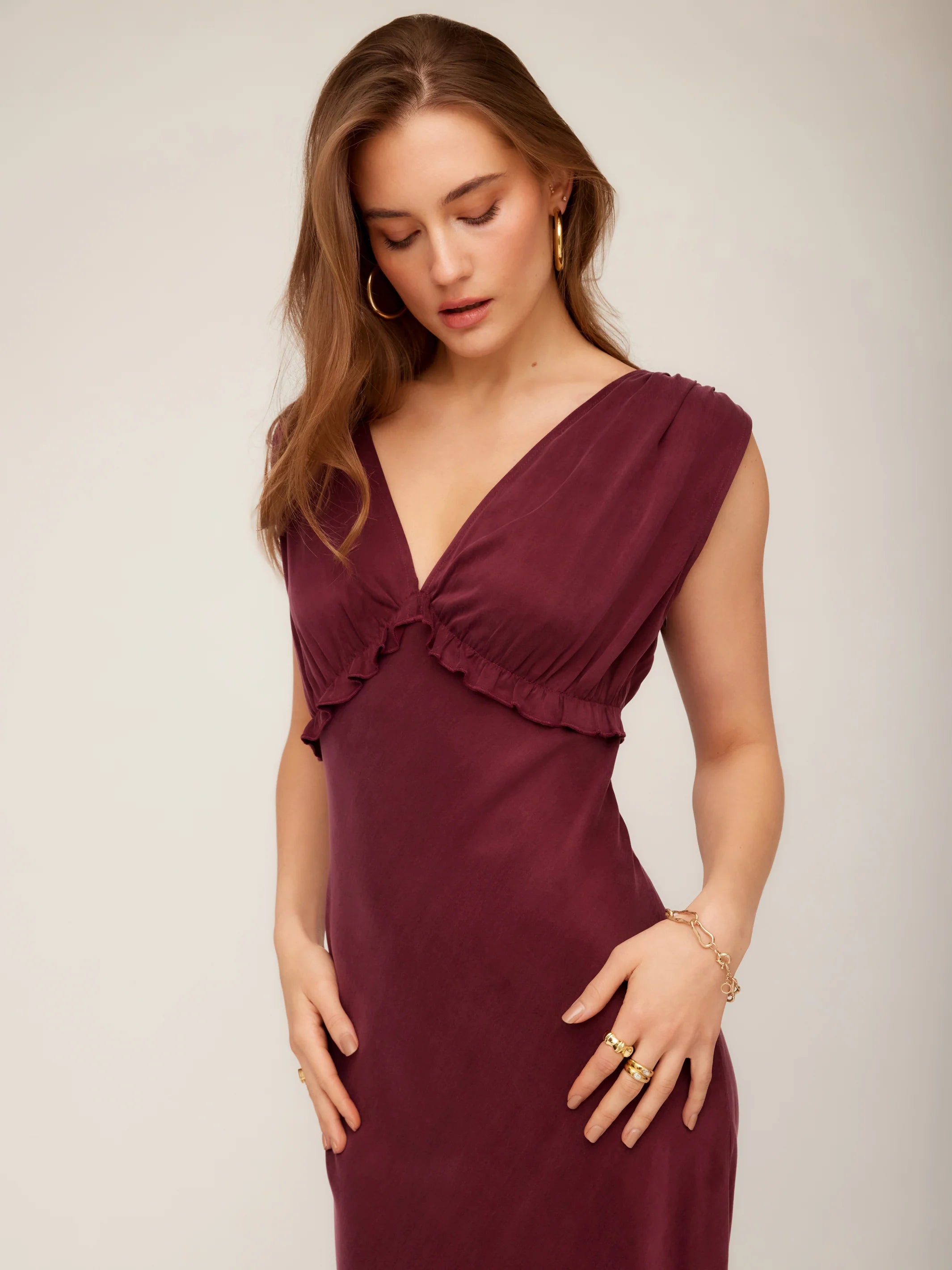 Cierra Ruffle Midi Dress - wine
