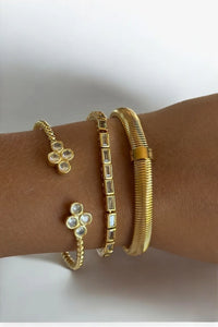 Oriana flower cuff - gold