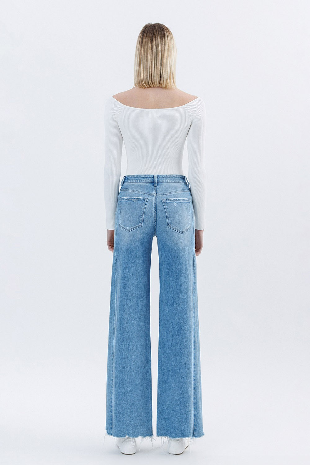 T6648 - High Rise Raw Hem Extreme Wide Jeans - well run