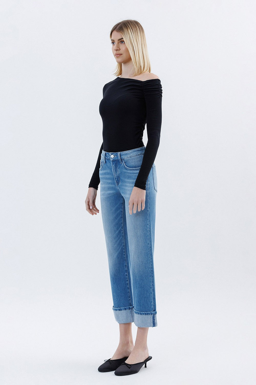 F6093 - High Rise Cuffed Crop Straight Jeans - instinctively