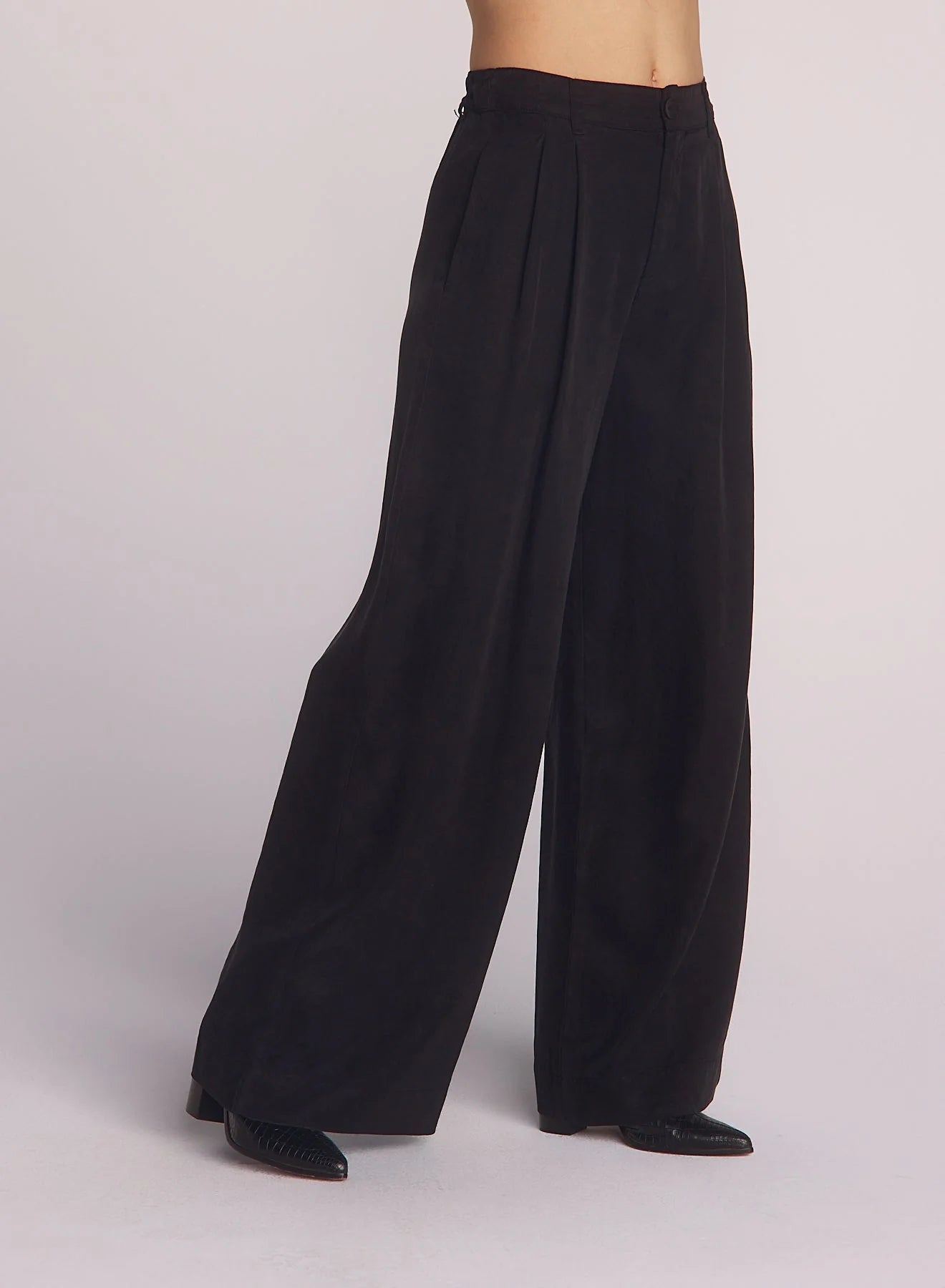 Double pleated wide leg high waist pant - black