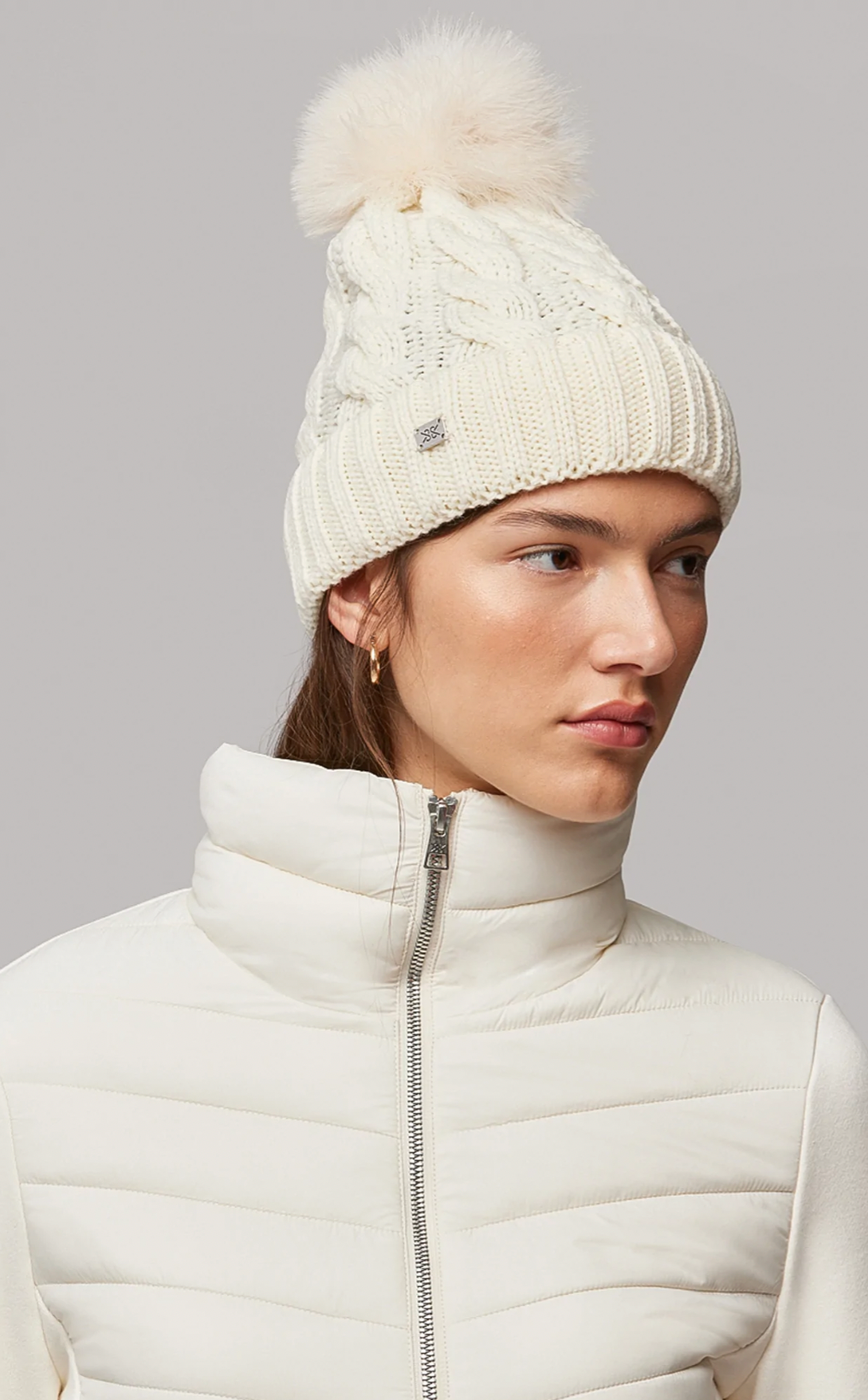 Amalie hat with removable pom - powder