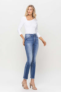 F5124 - High rise slim straight - poised