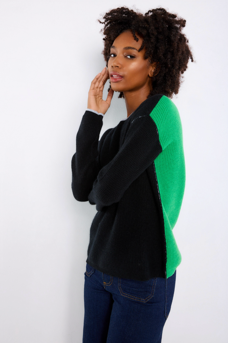 The contrast sweater - onyx / envy