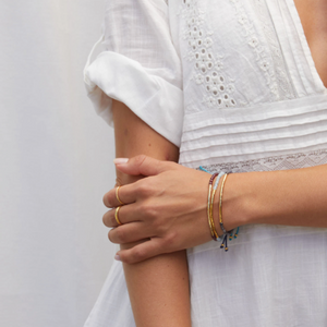 Power gemstone bracelet - garnet / gold