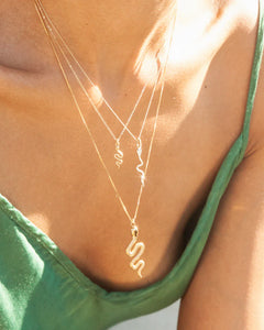 The daring necklace