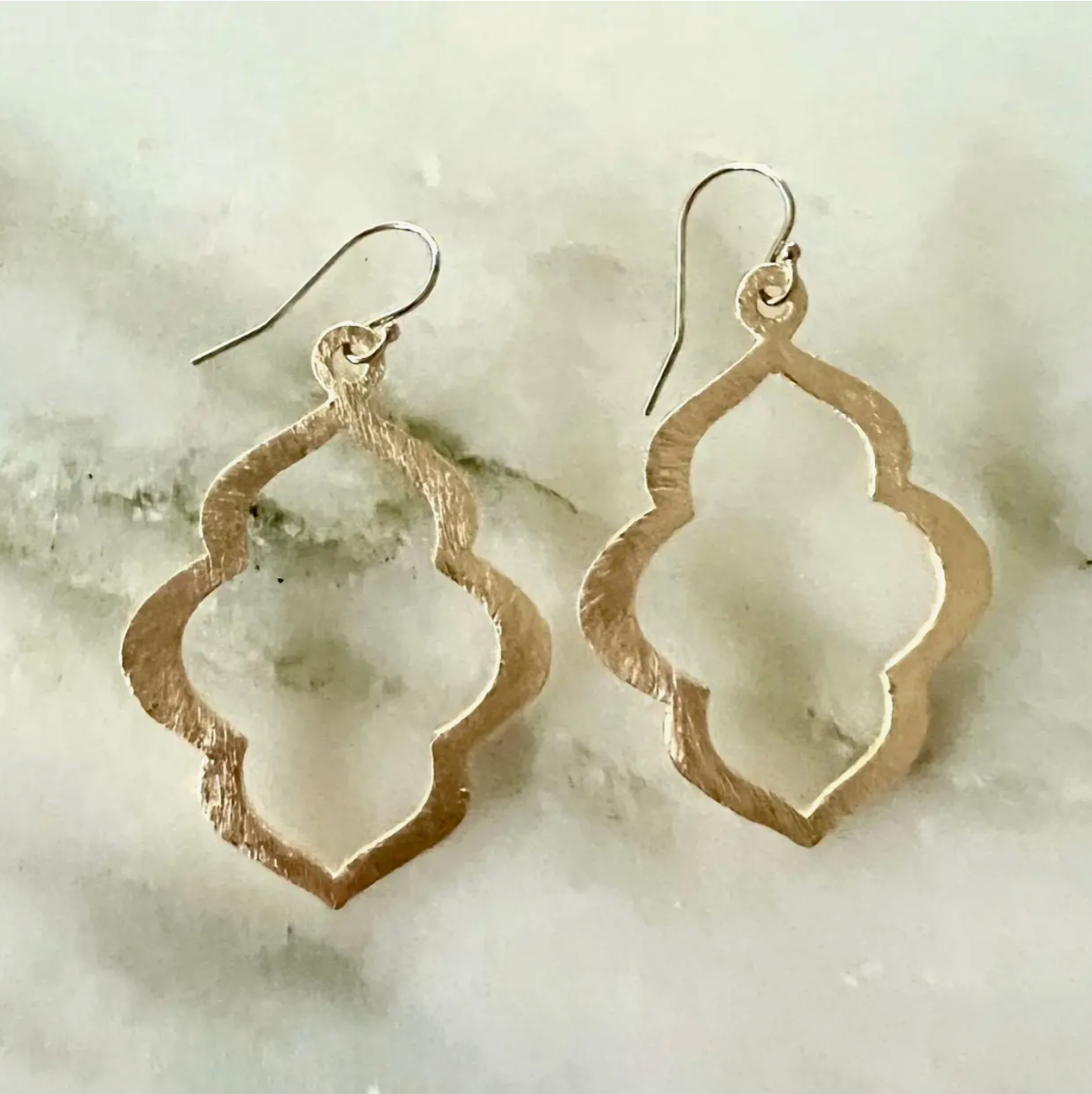 Mini keyhole earrings - gold