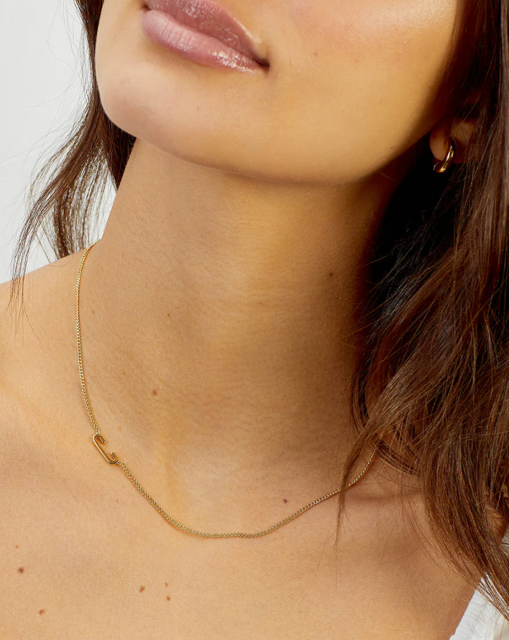 Wilder alphabet necklace - C