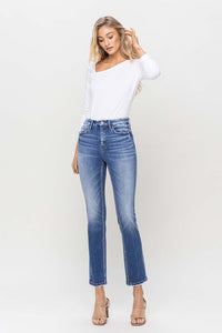 F5124 - High rise slim straight - poised